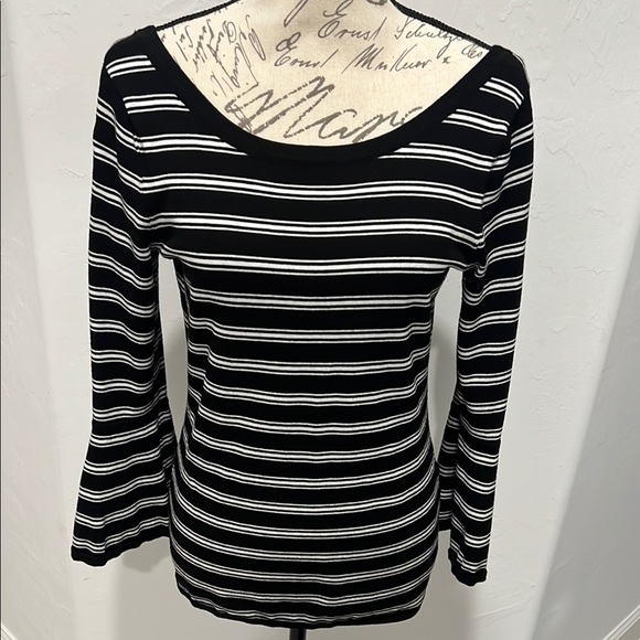 WHBM Black and White Striped Women's Top - Picture 1 of 5